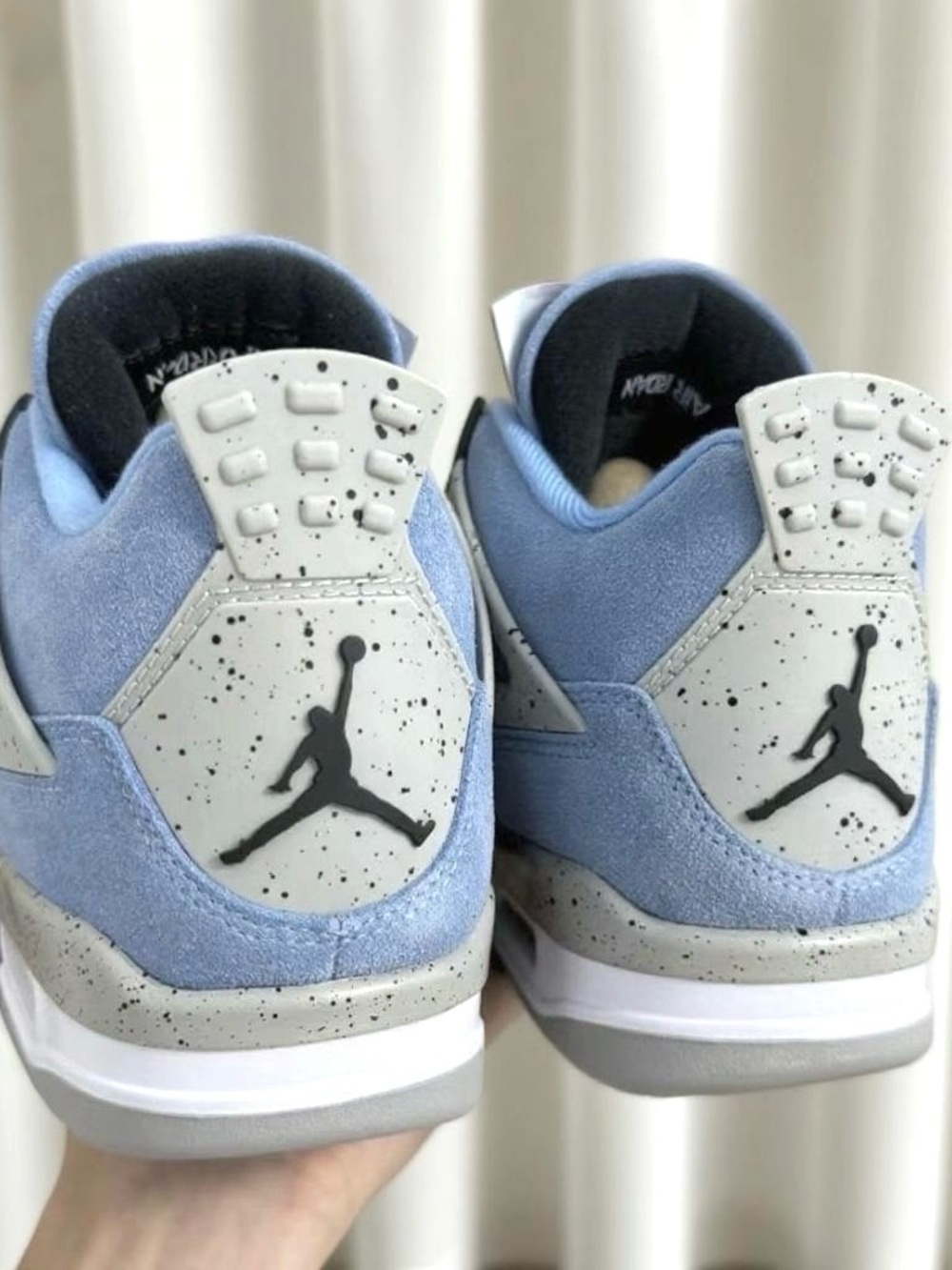 Jordan 4 Retro ‘university blue ‘Men’s Sneakers - Picture 5 of 6